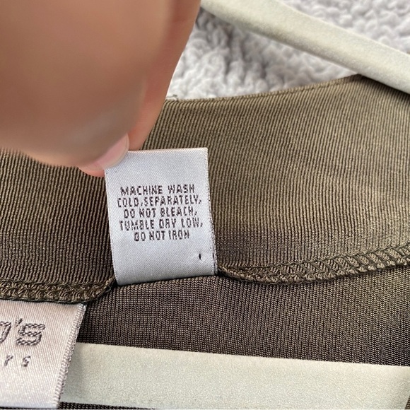 Chicos Travelers Green Slinky Knit Ruffle Trim Cardigan Sz XL - Picture 12 of 12